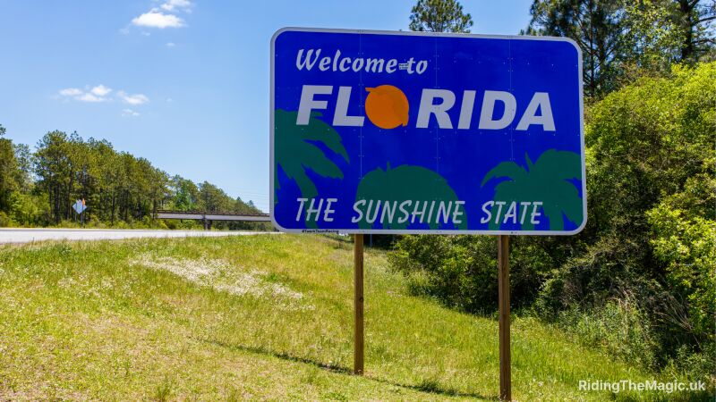 Florida welcome sign with a bridge in the background